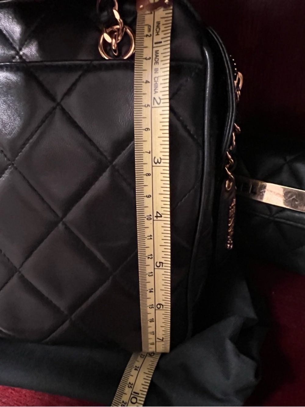 Chanel Black Quilted Shoulder Bag with Gold Chain - Picture 9 of 10